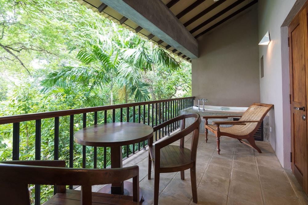 Roman Lake Ayurveda Boutique Resort - Level 1 Certified Ahungalla Exterior photo
