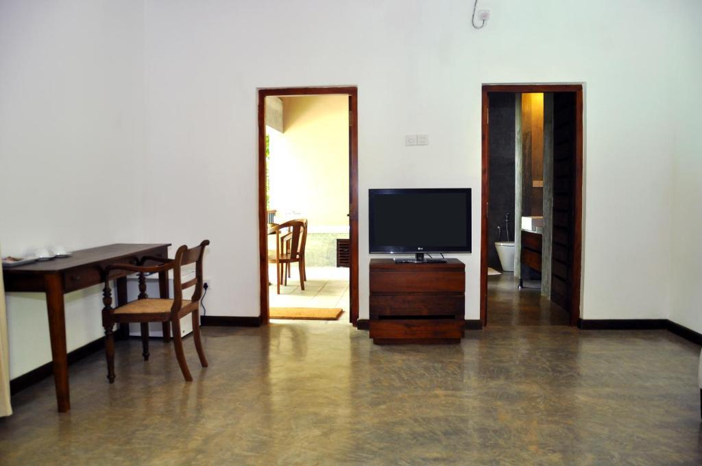 Roman Lake Ayurveda Boutique Resort - Level 1 Certified Ahungalla Room photo
