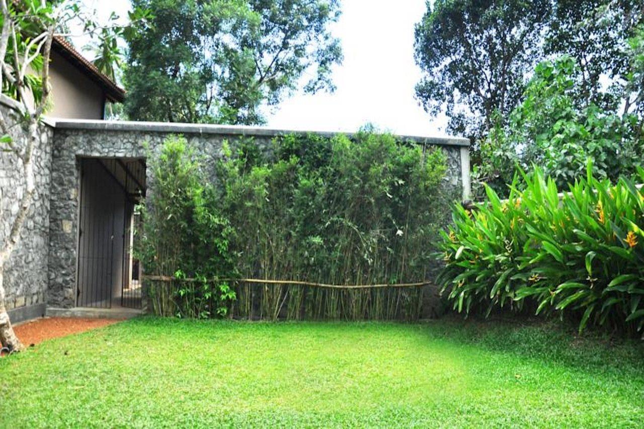 Roman Lake Ayurveda Boutique Resort - Level 1 Certified Ahungalla Exterior photo