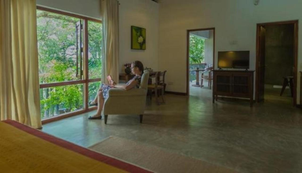Roman Lake Ayurveda Boutique Resort - Level 1 Certified Ahungalla Exterior photo